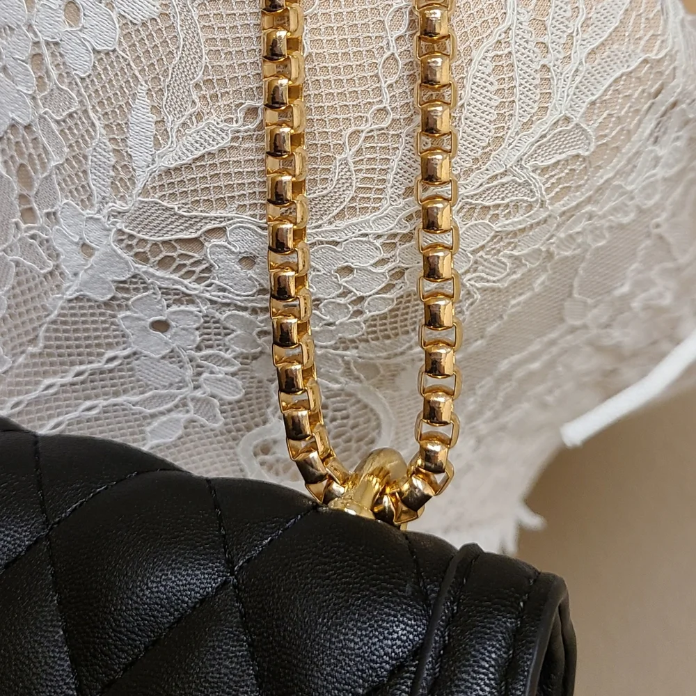 Fashion Nova Quilted Handbag #117 - Picture 5 of 5